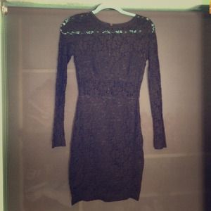 Trendy black lacy long sleeve bodycon dress