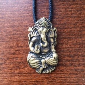• adjustable ganesha necklace •