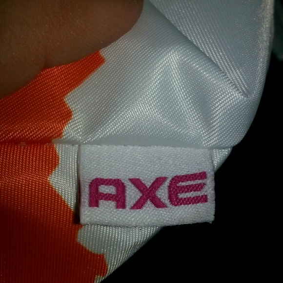 axe bag. - Picture 3 of 3