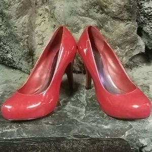 Shi by journeys heels