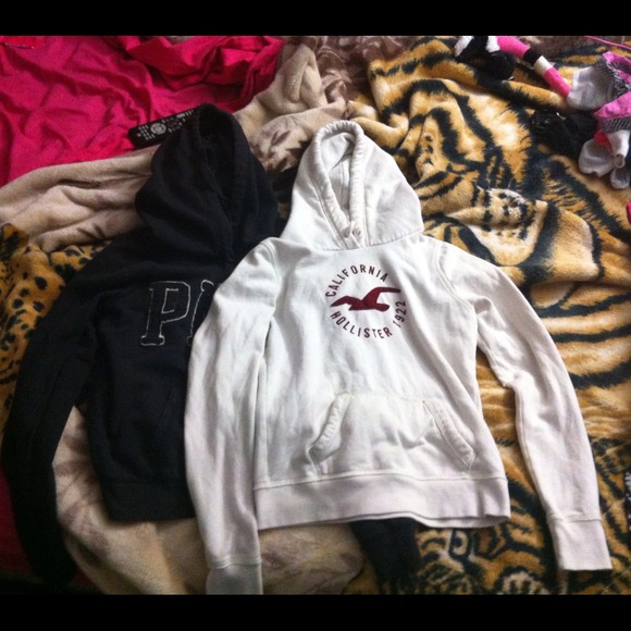 Pull over hoodie bundle