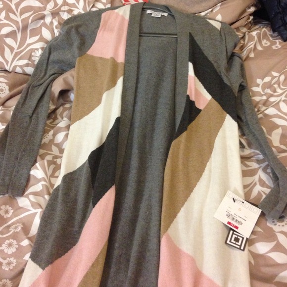 Liz claiborne gray cardigan