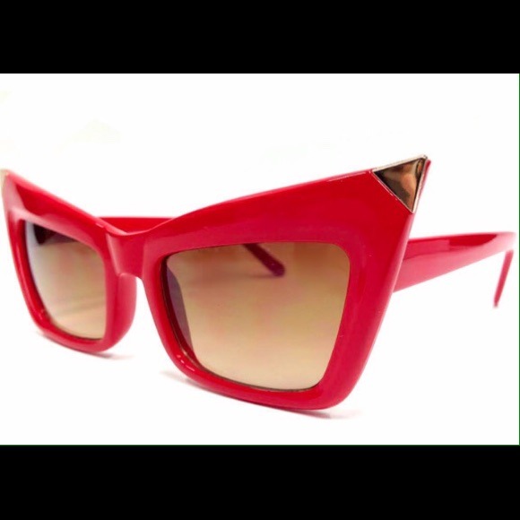 Sharp Cats - Picture 3 of 3