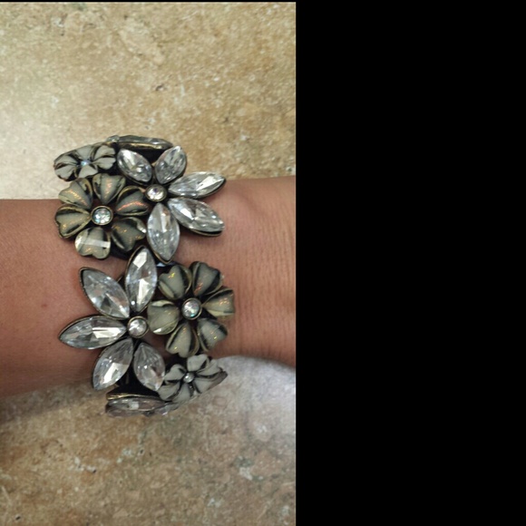 ●●● SOLD ●●● Bracelet - Picture 2 of 4