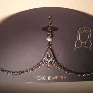 Head jewelry