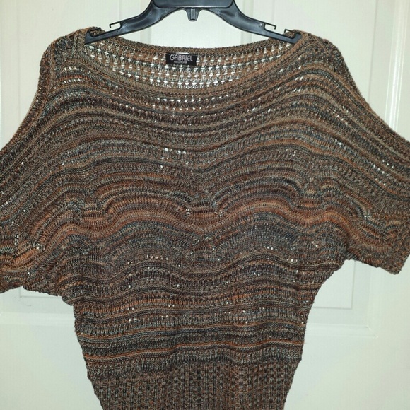 Super Cute Crop Sweater - Picture 1 of 4