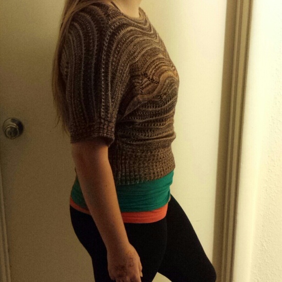 Super Cute Crop Sweater - Picture 4 of 4