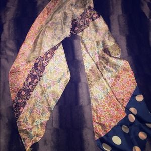 AUTHENTIC MARC BY MARC JACOBS SILK SCARF