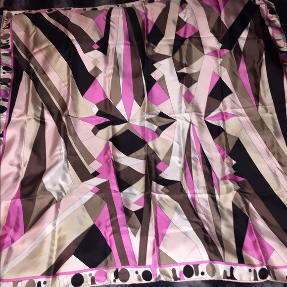 AUTHENTIC EMILIO PUCCI SQUARE SILK SCARF - Picture 1 of 3