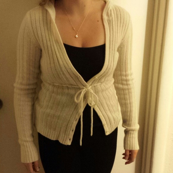 Light Weight Sweater - Picture 3 of 4