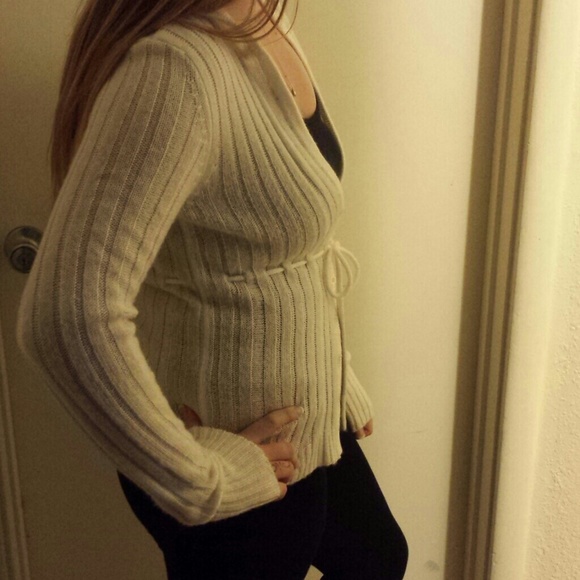 Light Weight Sweater - Picture 4 of 4