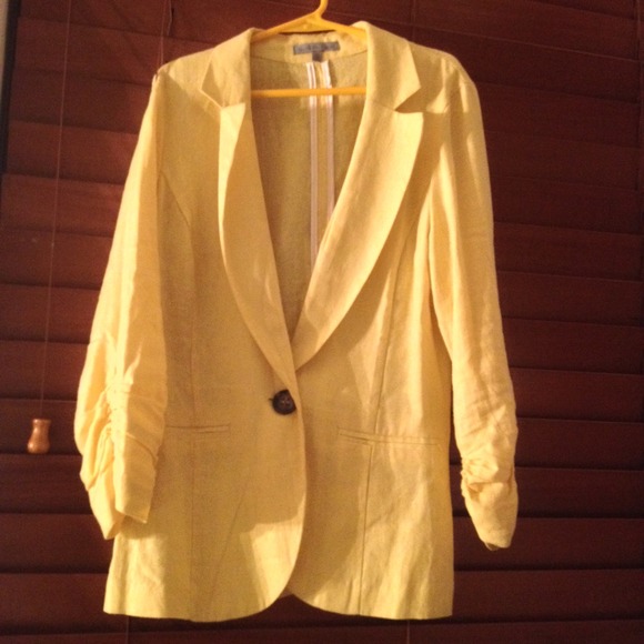 Yellow blazer