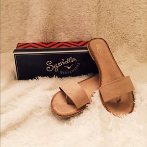 Seychelles Tan Leather Flat Sandals