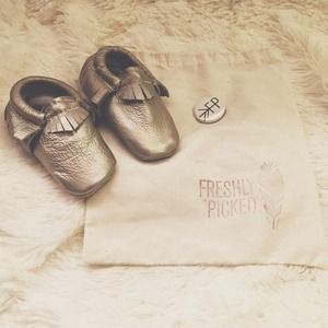Freshly Picked Toddler Moccasins in Platinum