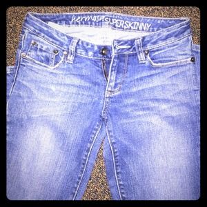 Bullhead Hermosa Super Skinny Jeans