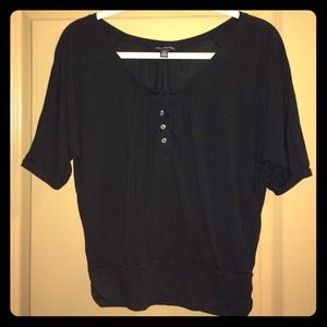 Black American Eagle Half-Sleeve Top