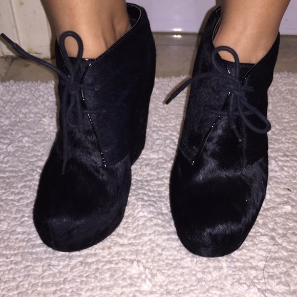 Steve Madden Annie pony hair wedge bootie size 7 - Picture 2 of 4