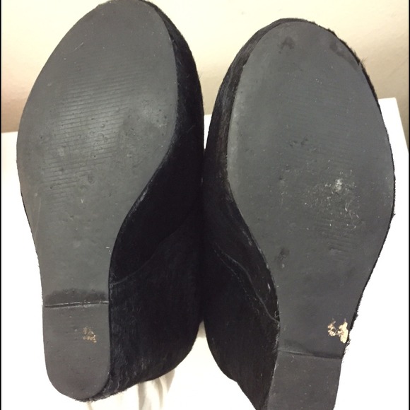 Steve Madden Annie pony hair wedge bootie size 7 - Picture 4 of 4