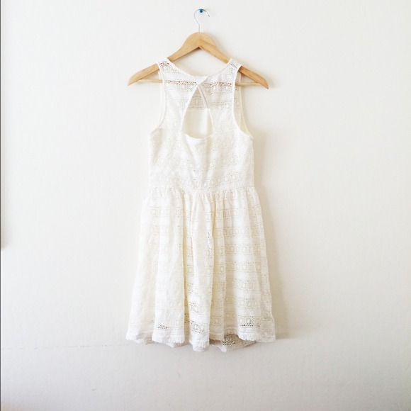 BB Dakota Jacynth Floral Cotton Crochet Dress 4 - Picture 2 of 4