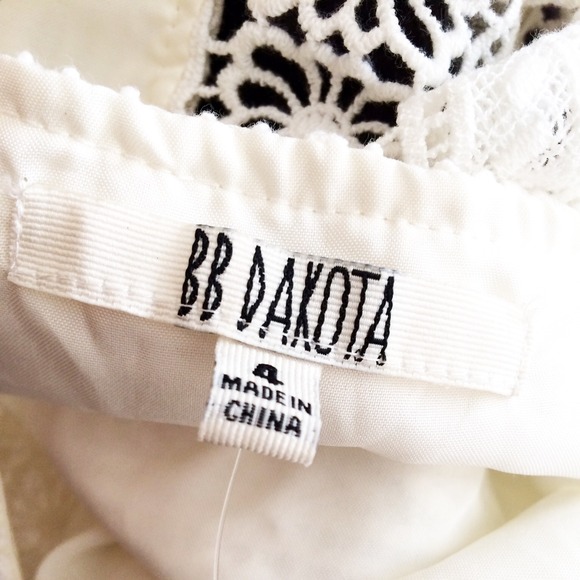 BB Dakota Jacynth Floral Cotton Crochet Dress 4 - Picture 3 of 4