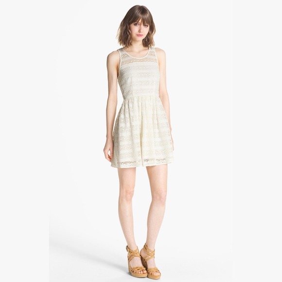 BB Dakota Jacynth Floral Cotton Crochet Dress 4 - Picture 4 of 4