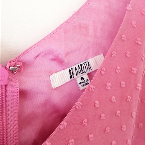 BB Dakota Prilla V Neck Swiss Dot Dress Pink 6 - Picture 3 of 4