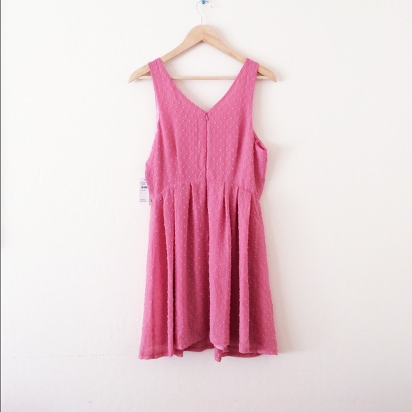 BB Dakota Prilla V Neck Swiss Dot Dress Pink 6 - Picture 4 of 4