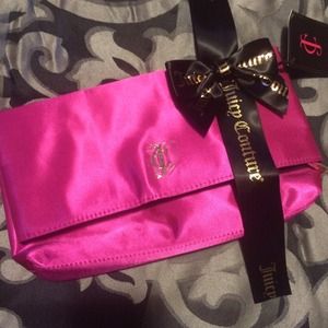 Juicy Couture Clutch💗