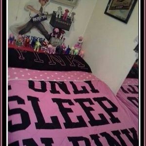 Not for Sale but im Lovin my bedroom right now..??