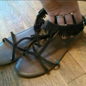 × SOLD! ×    AE fringe gladiator strappy sandals 7