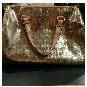 **Sale** Michael Kors Authentic Gold Purse