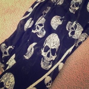 Skull Infinity Scarf