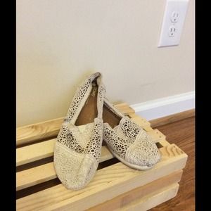 Never worn white crochet Toms