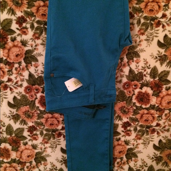 Vibrant teal skinnies