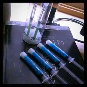 Teeth Whitening & Remineralization Gels