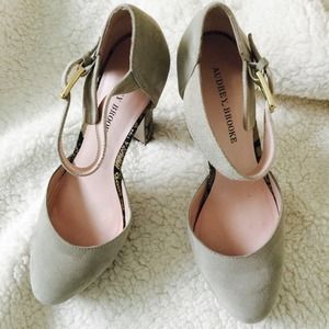 Beautiful Audrey Brooke shoes!! My favorite