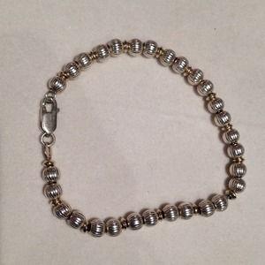 Silver beaded bracelet