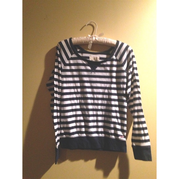 🔥Hollister stripped top