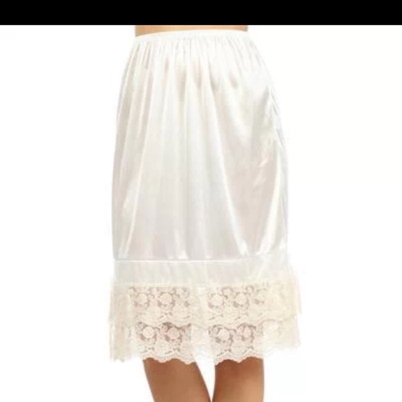 Double Ruffle Lace Skirt Extender - Picture 2 of 2