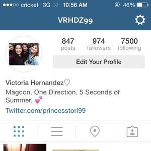 Follow me on Instagram @vrhdz99