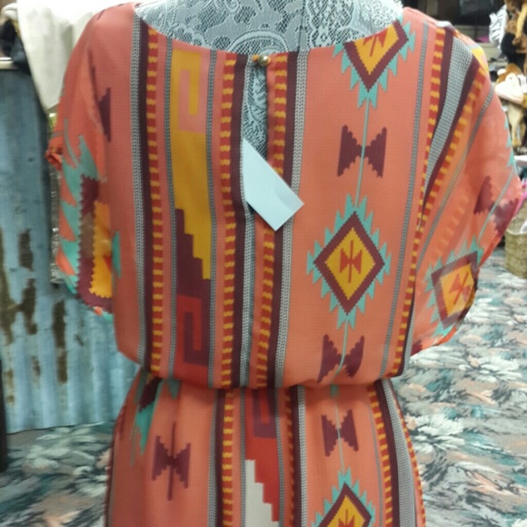 Dress - Picture 3 of 4