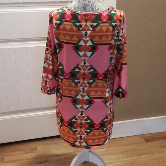 Top - Picture 2 of 3