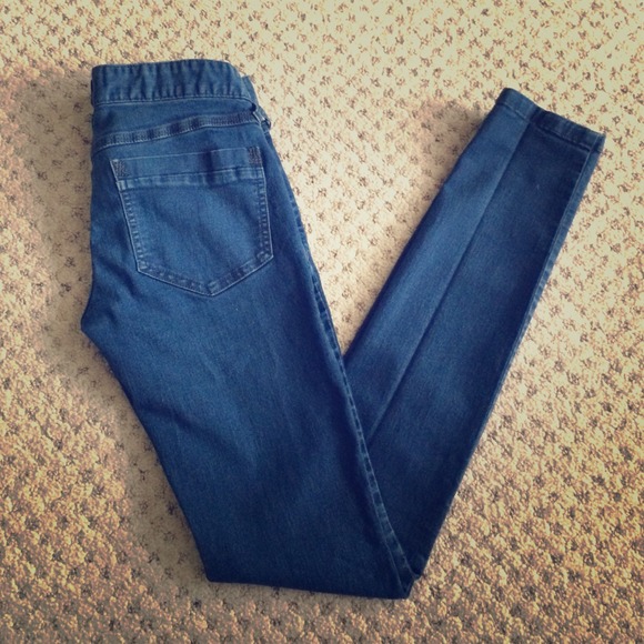 🎉NEW LISTING🎉 FREE PEOPLE JEANS