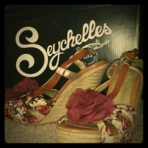Seychelles spring wedges