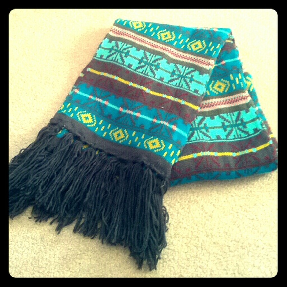 6 foot long Aztec scarf!!