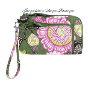 💰SOLD💰Vera Bradley🌷Zip Zip Wristlet Olivia Pink