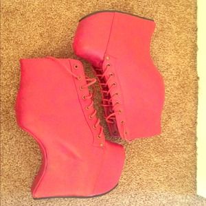 Moon high heels red leather