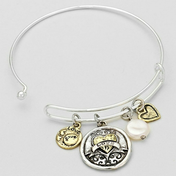 Vintage True Love Heart Charm Bangle Bracelet - Picture 2 of 2