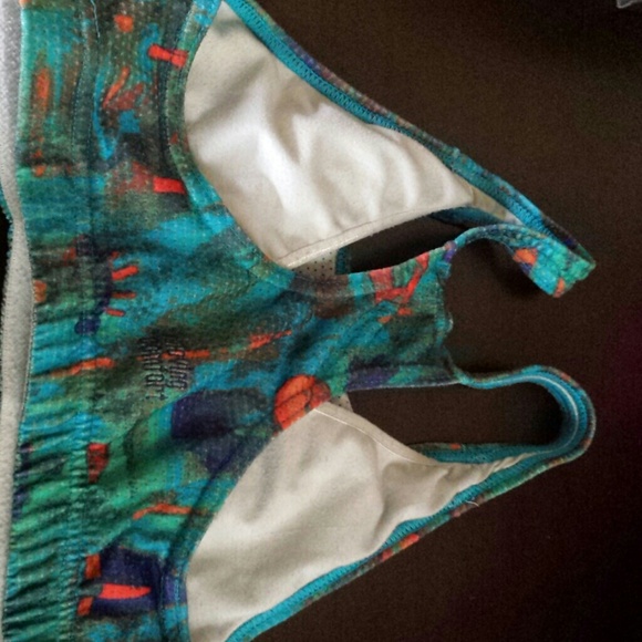 Sports bra - Picture 3 of 3