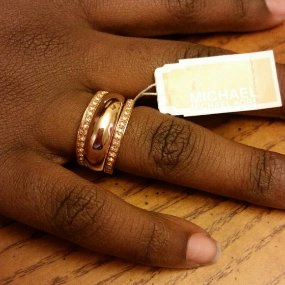 MICHAEL KORS ROSE GOLD PAVE RING